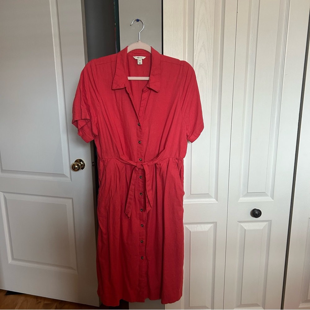 RW&CO. Coral Button-Up Midi Dress